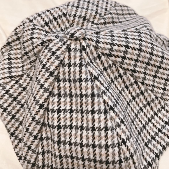 Checked cap - Picture 3 of 4